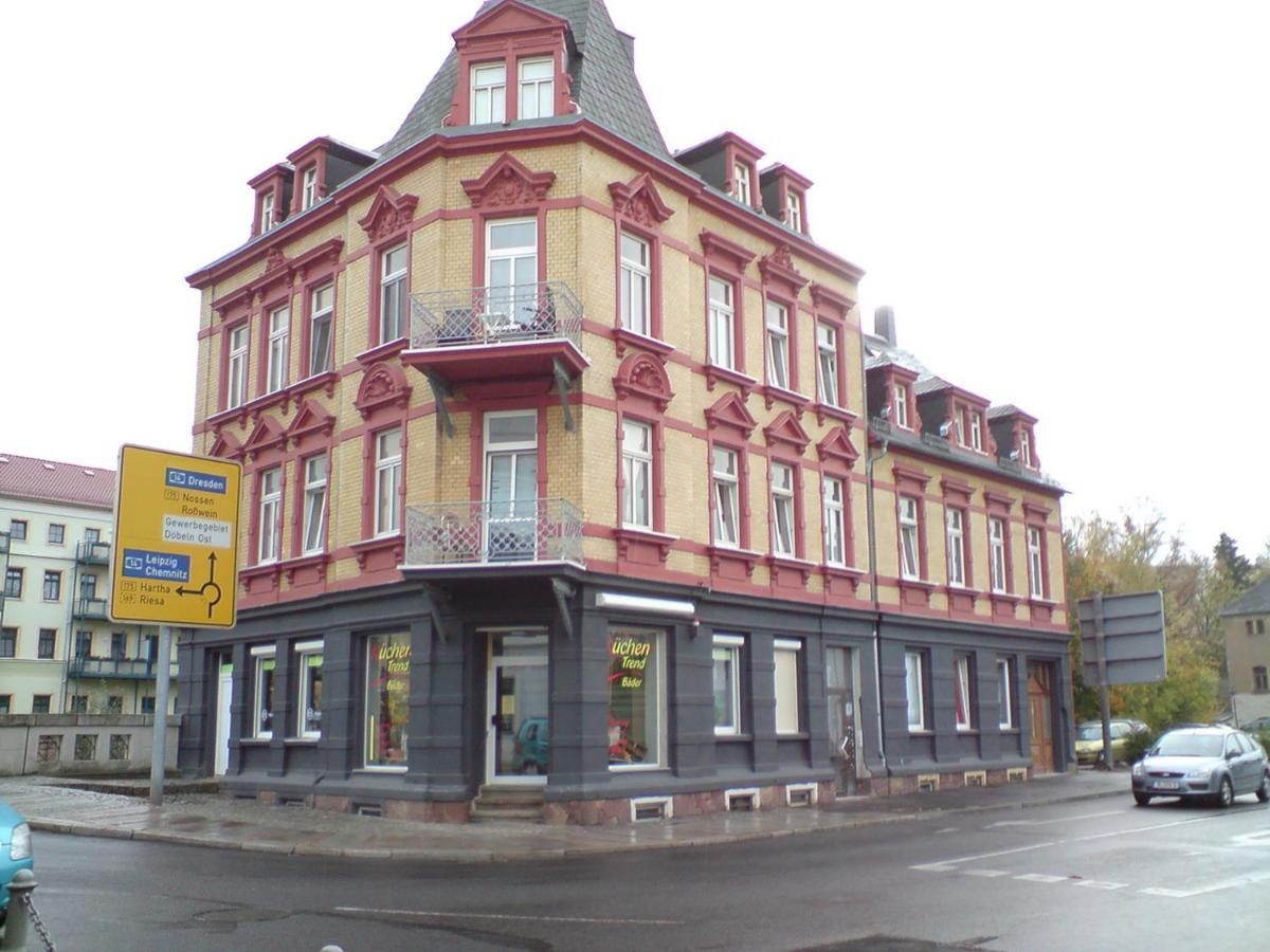 Kl17 Ostel Doebeln Hostel Exterior foto